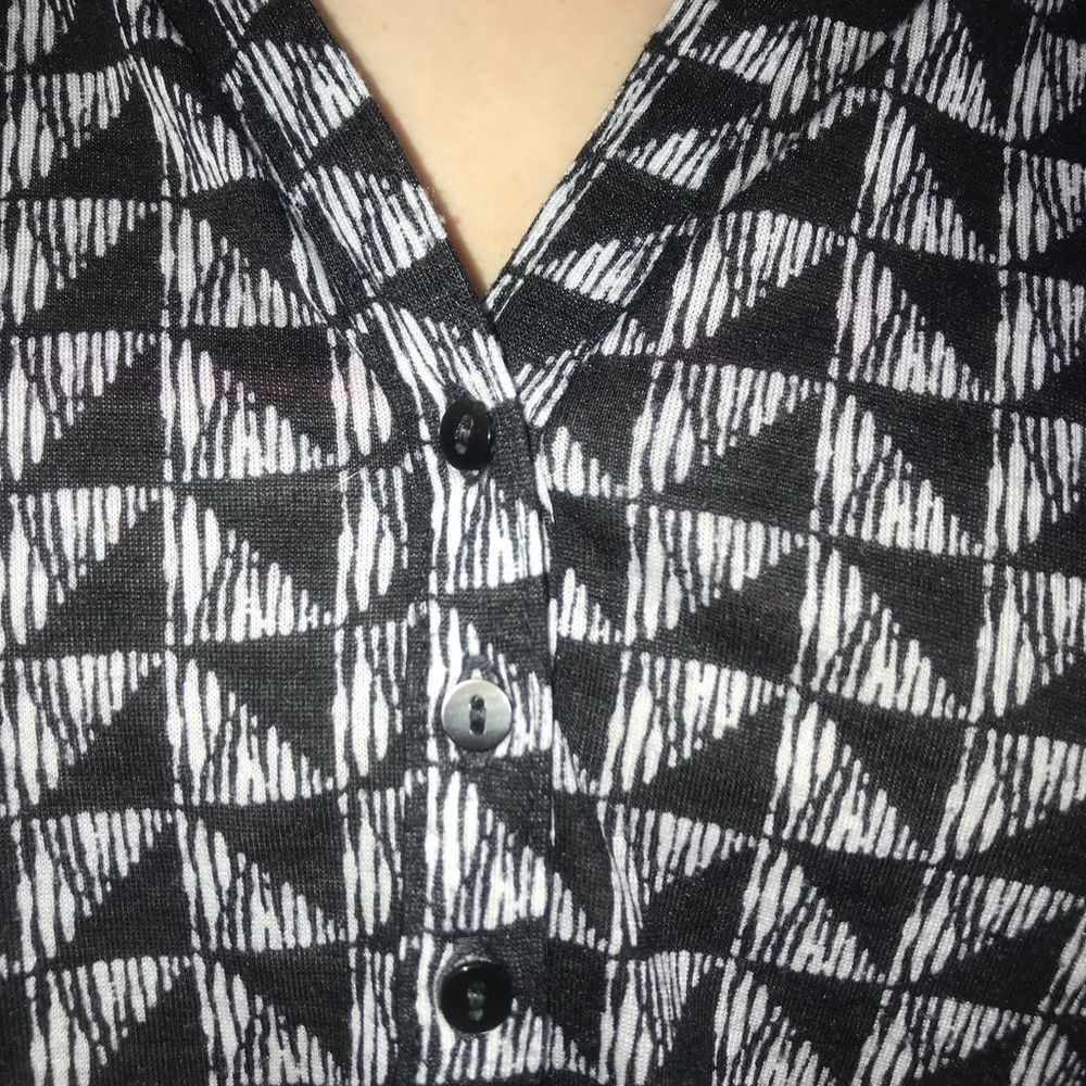 H&M patterned shirt - Picture 2 of 2